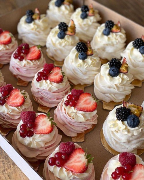 Mini Pavlovas
